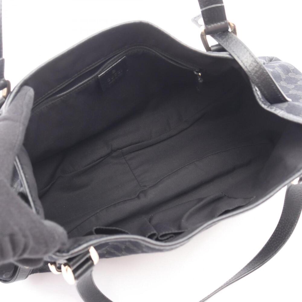 GUCCI Authentic Black Leather Shoulder Bag - Picture 3 of 8